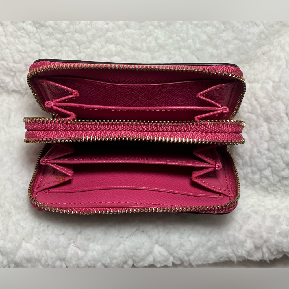 NWT-Coach Signature Set - Picture 3 of 5